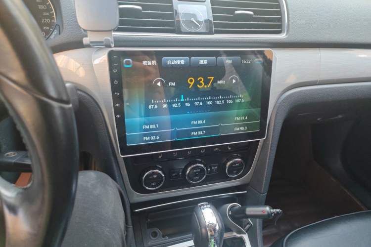Used Volkswagen Passat 2014 1.8TSI DSG Prestige Navigation Edition Audio And AC Panel