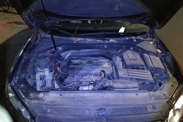 Used Volkswagen Passat 2014 1.8TSI DSG Prestige Edition Engine Bay