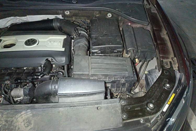 Used Volkswagen Passat 2014 2.0 TSI DSG Prestige Edition Engine Bay Left