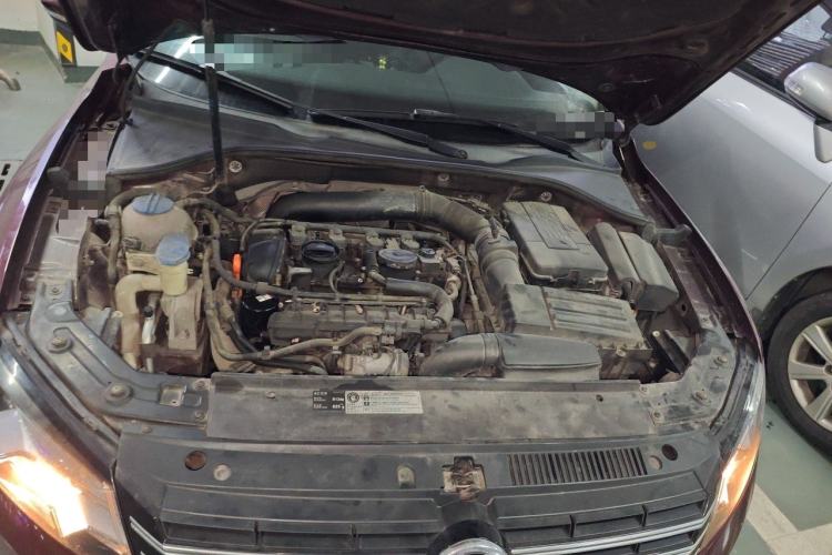 Used Volkswagen Passat 2014 1.8TSI DSG Prestige Edition Engine Bay