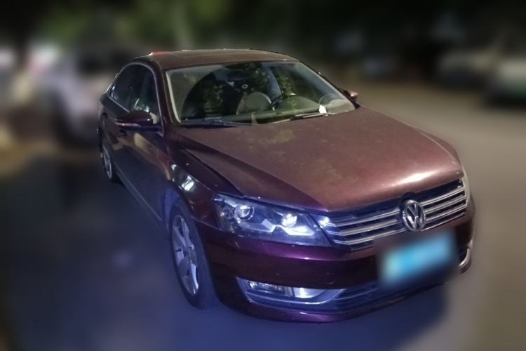 Used Volkswagen Passat 2014 1.8TSI DSG Prestige Edition Front Right 45 Deg
