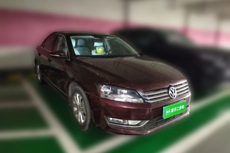 Used Volkswagen Passat 2014 1.8TSI DSG Prestige Edition Front Right 45 Deg