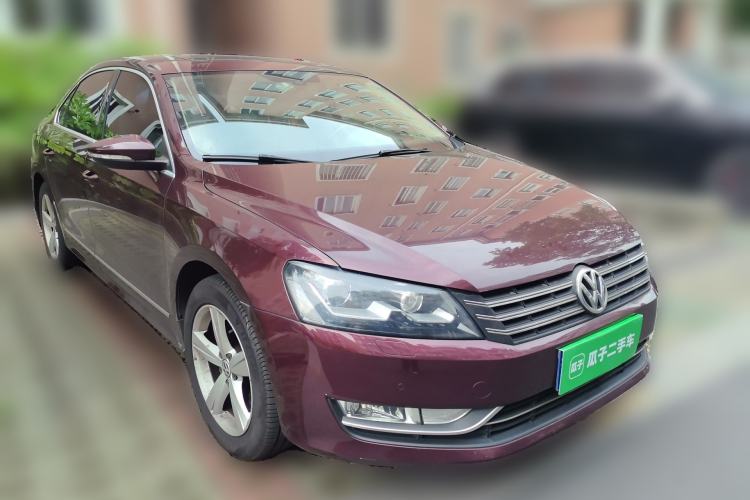 Used Volkswagen Passat 2014 1.8TSI DSG Prestige Edition Front Right 45 Deg