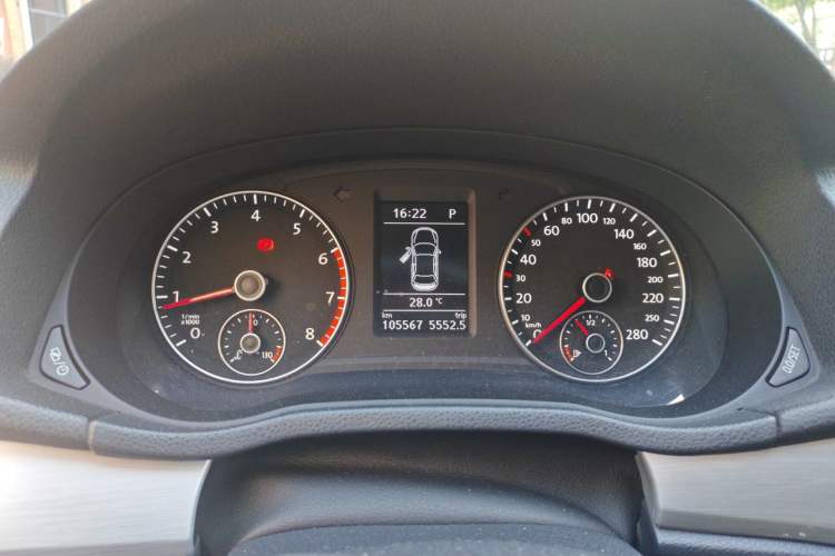 Used Volkswagen Passat 2014 1.8TSI DSG Prestige Navigation Edition Instrument Cluster