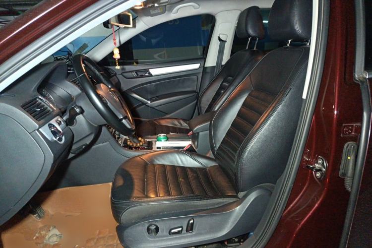 Used Volkswagen Passat 2014 2.0 TSI DSG Prestige Edition Left Front Seat
