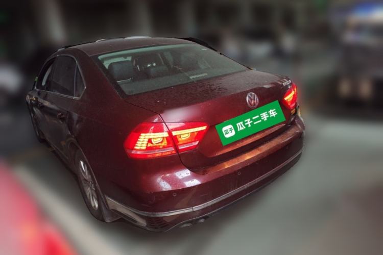 Used Volkswagen Passat 2014 1.8TSI DSG Prestige Edition Rear Left 45 Deg