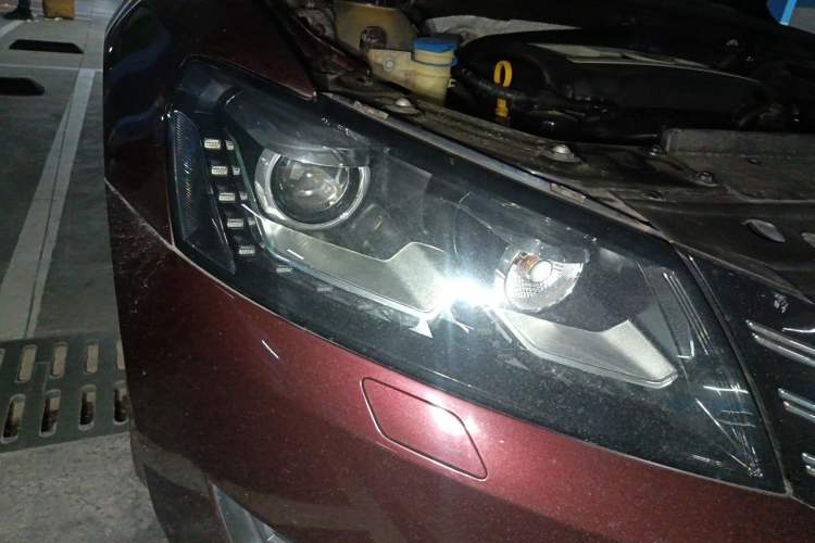 Used Volkswagen Passat 2014 2.0 TSI DSG Prestige Edition Right Front Headlight