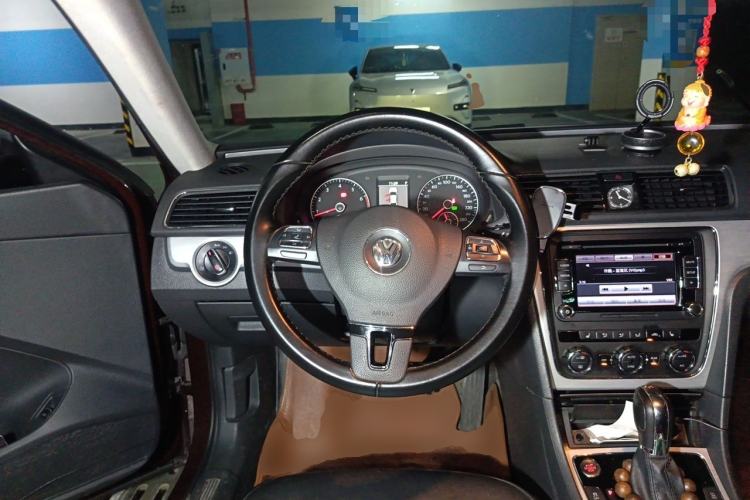 Used Volkswagen Passat 2014 2.0 TSI DSG Prestige Edition Steering Wheel
