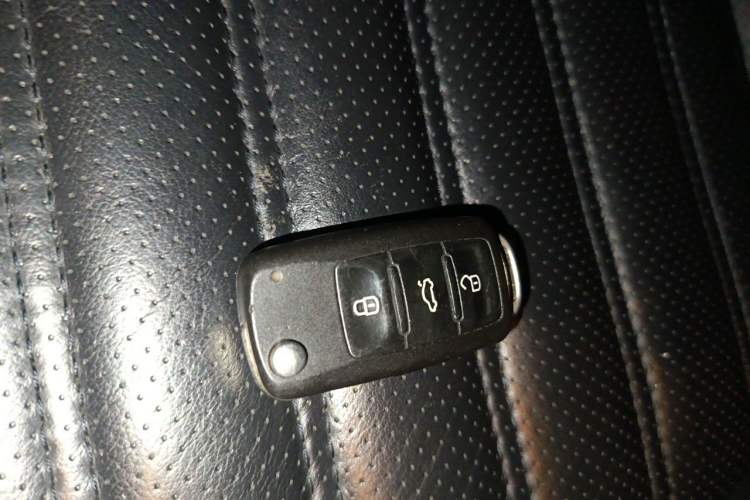 Used Volkswagen Passat 2014 2.0 TSI DSG Prestige Edition Vehicle Key