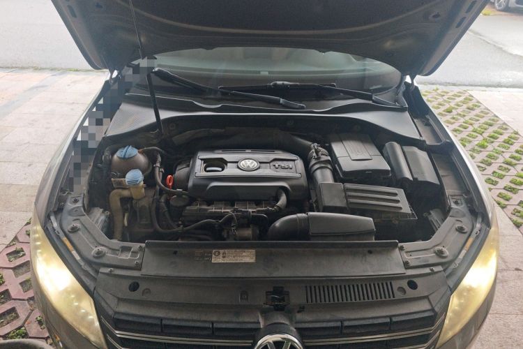 Used Volkswagen Passat 2014 1.8TSI DSG Prestige Edition Engine Bay