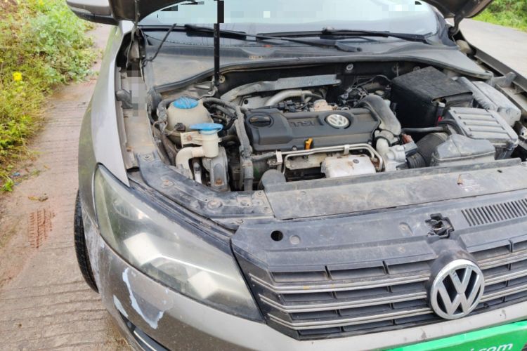 Used Volkswagen Passat 2014 1.4TSI DSG Prestige Edition Engine Bay Right