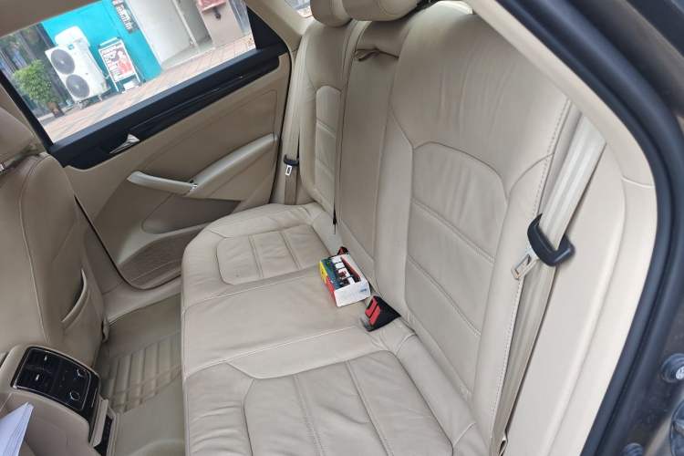 Used Volkswagen Passat 2014 1.8TSI DSG Prestige Edition Left Rear Seat