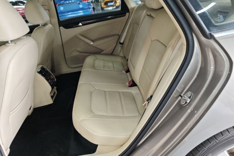 Used Volkswagen Passat 2014 1.8TSI Automatic Prestige Edition Left Rear Seat