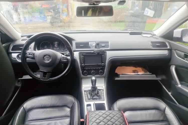 Used Volkswagen Passat 2014 1.8TSI DSG Prestige Edition Center Console