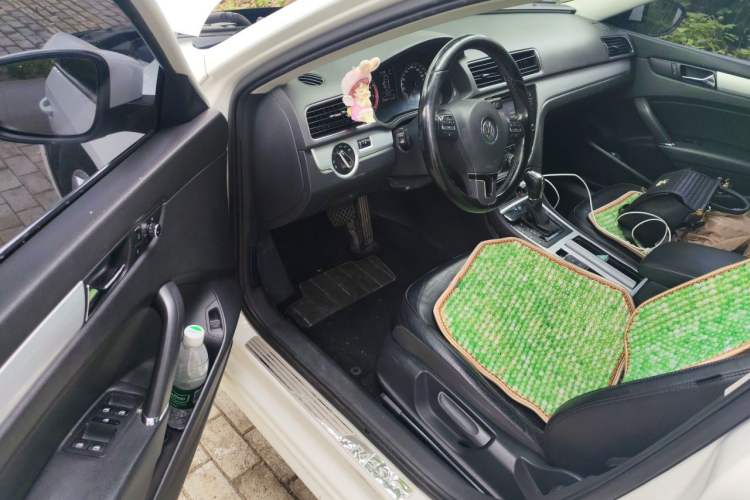 Used Volkswagen Passat 2014 1.8TSI DSG Prestige Edition Driver Seat