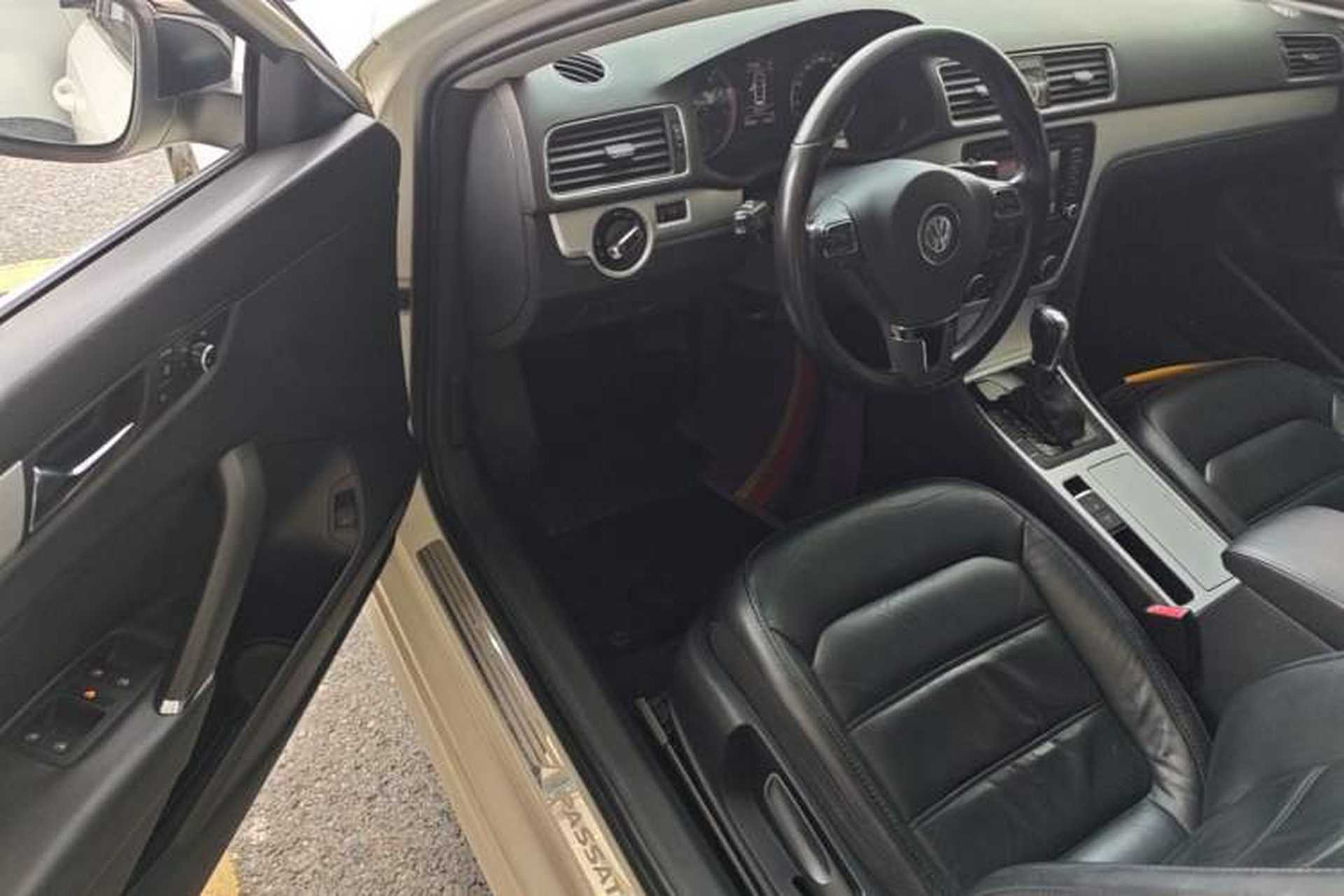 Used Volkswagen Passat 2014 1.8TSI DSG Prestige Edition Driver Seat