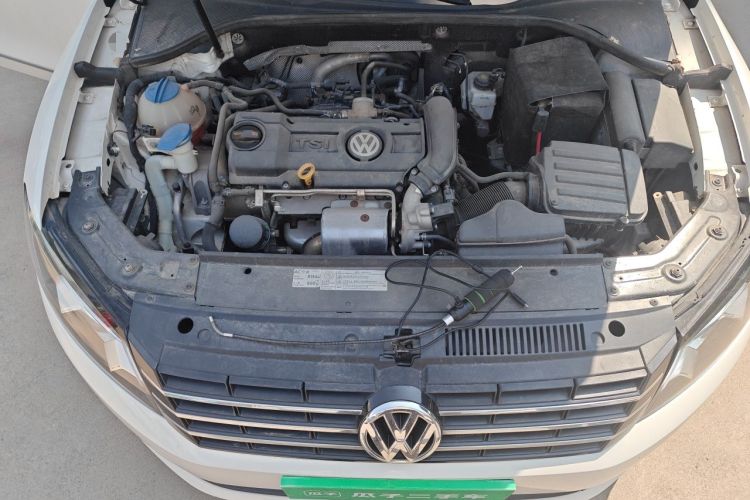 Used Volkswagen Passat 2014 1.4TSI Manual Luxury Edition Engine Bay