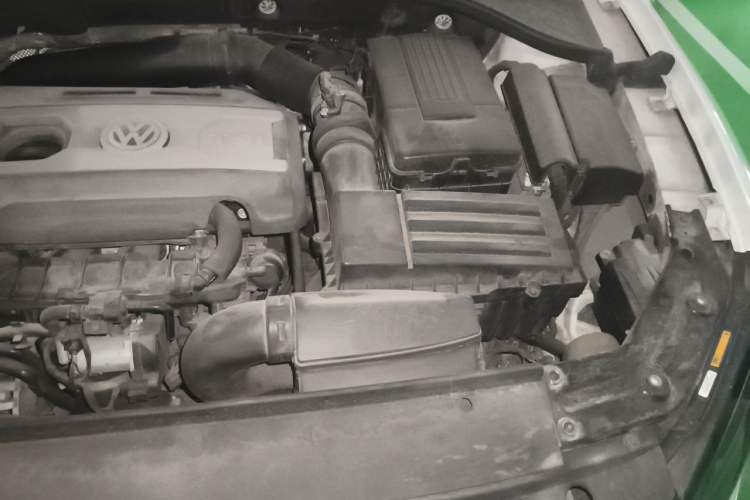 Used Volkswagen Passat 2014 2.0 TSI DSG Prestige Navigation Edition Engine Bay Left