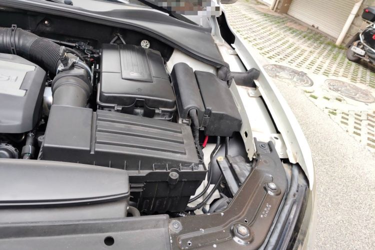 Used Volkswagen Passat 2014 1.8TSI DSG Prestige Edition Engine Bay Left