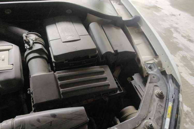 Used Volkswagen Passat 2014 1.8TSI DSG Prestige Edition Engine Bay Left