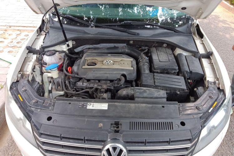 Used Volkswagen Passat 2014 1.8TSI DSG Prestige Edition Engine Bay