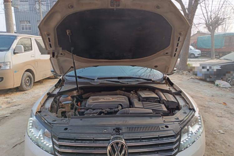 Used Volkswagen Passat 2014 1.8TSI DSG 30th Anniversary Edition Engine Bay