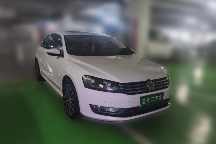 Used Volkswagen Passat 2014 2.0 TSI DSG Prestige Navigation Edition Front Right 45 Deg
