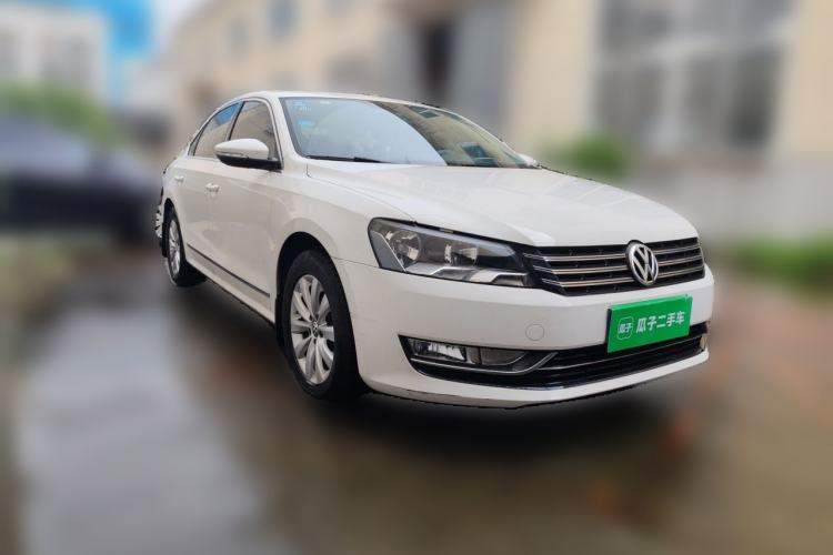 Used Volkswagen Passat 2014 1.8TSI DSG Prestige Navigation Edition Front Right 45 Deg