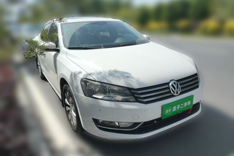 Used Volkswagen Passat 2014 1.8TSI DSG Prestige Edition Front Right 45 Deg