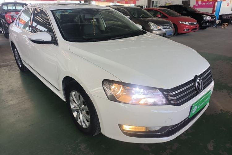 Used Volkswagen Passat 2014 1.8TSI DSG Prestige Navigation Edition Front Right 45 Deg