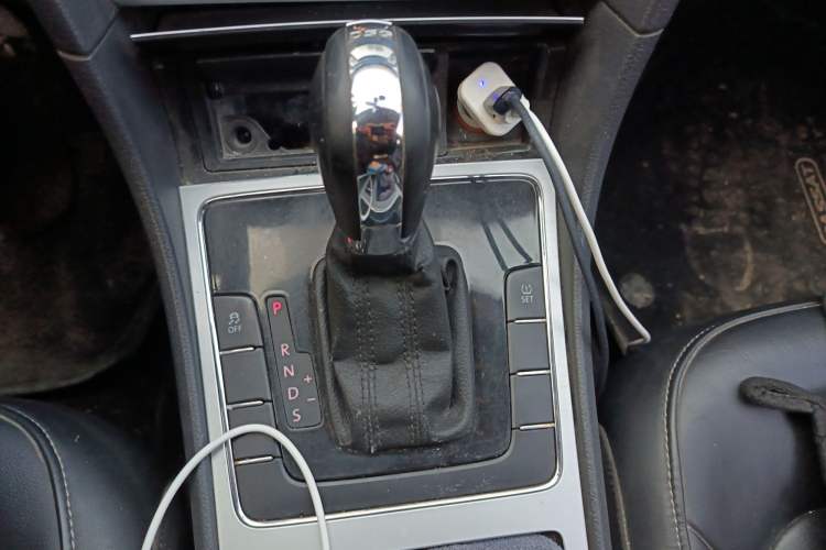 Used Volkswagen Passat 2014 1.8TSI DSG 30th Anniversary Edition Gear Lever