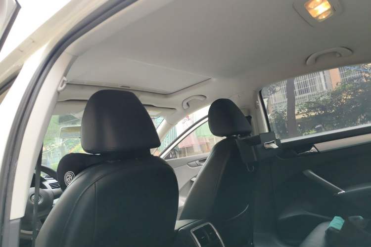 Used Volkswagen Passat 2014 1.8TSI DSG Prestige Edition Headliner
