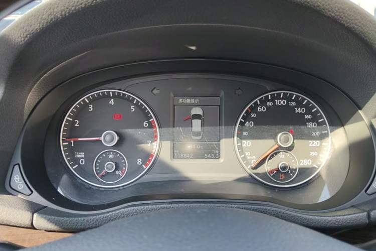 Used Volkswagen Passat 2014 2.0 TSI DSG Ultimate Edition Instrument Cluster