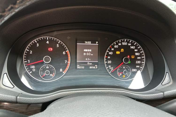Used Volkswagen Passat 2014 1.8TSI DSG Prestige Navigation Edition Instrument Cluster