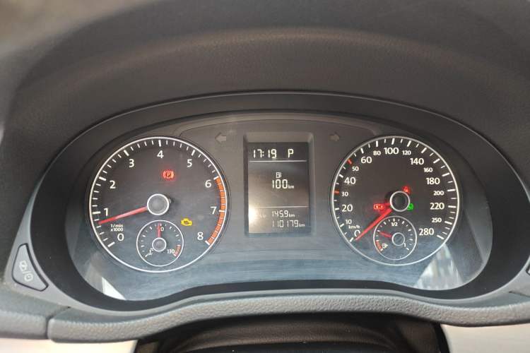 Used Volkswagen Passat 2014 1.8TSI DSG Prestige Edition Instrument Cluster