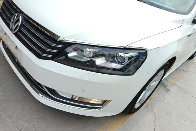 Used Volkswagen Passat 2014 1.8TSI DSG Prestige Edition Left Front Headlight