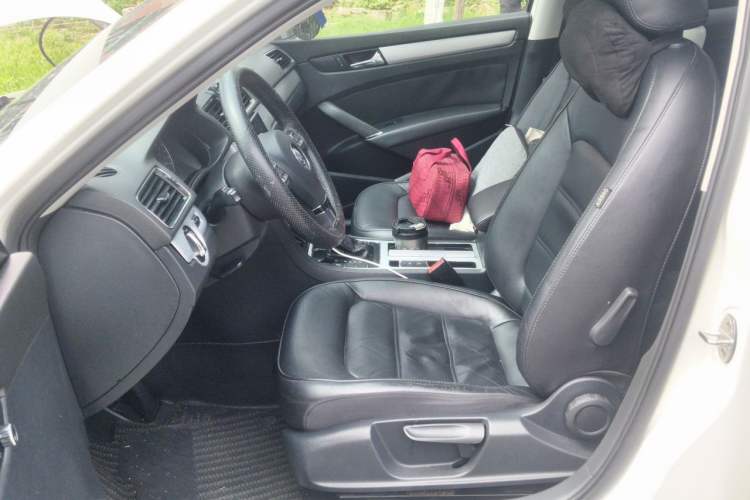 Used Volkswagen Passat 2014 1.8TSI DSG Prestige Edition Left Front Seat