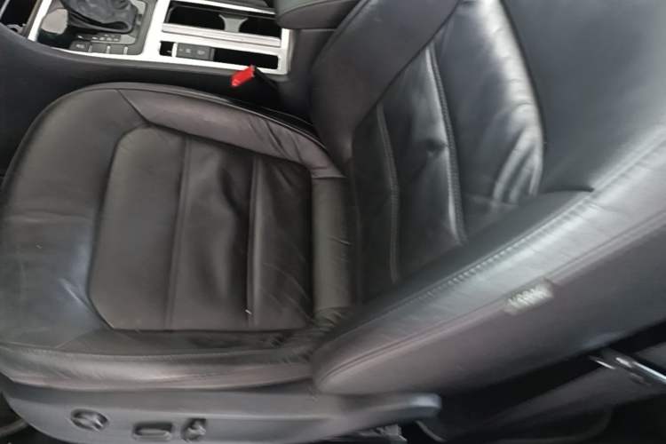 Used Volkswagen Passat 2014 1.8TSI DSG Prestige Navigation Edition Left Front Seat