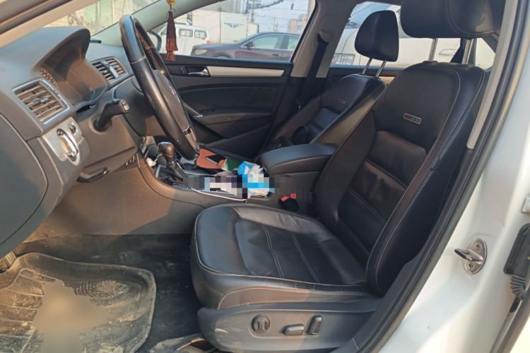 Used Volkswagen Passat 2014 1.8TSI DSG 30th Anniversary Edition Left Front Seat