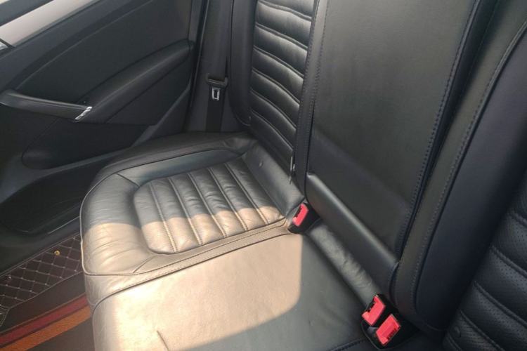 Used Volkswagen Passat 2014 1.8TSI DSG Prestige Navigation Edition Left Rear Seat