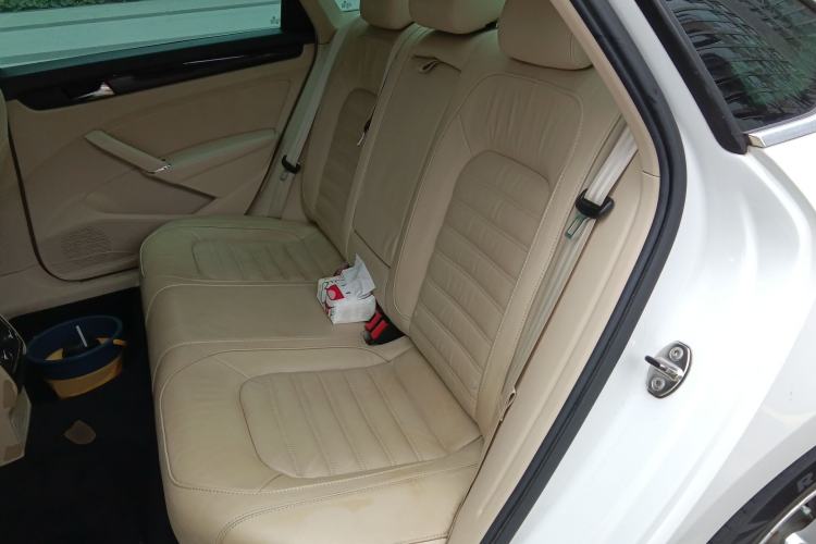 Used Volkswagen Passat 2014 1.8TSI DSG Prestige Navigation Edition Left Rear Seat