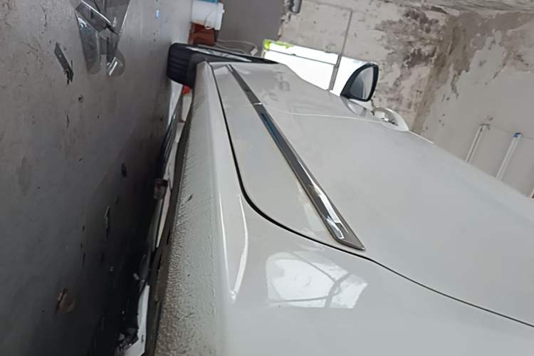 Used Volkswagen Passat 2014 1.8TSI DSG Prestige Navigation Edition Left Side Sill