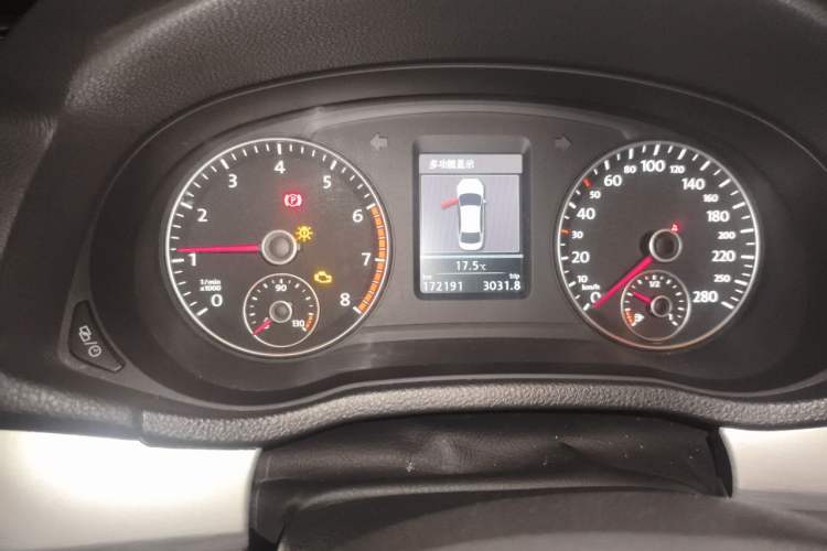 Used Volkswagen Passat 2014 2.0 TSI DSG Prestige Navigation Edition Odometer Close Up