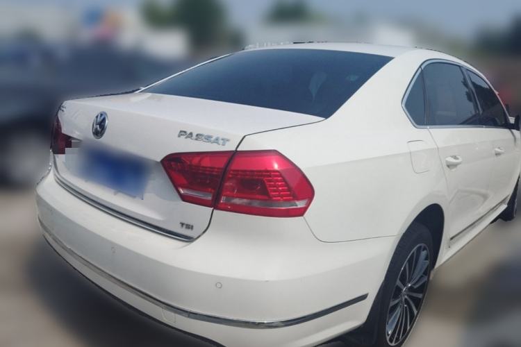 Used Volkswagen Passat 2014 1.8TSI DSG Prestige Navigation Edition Rear Right 45 Deg