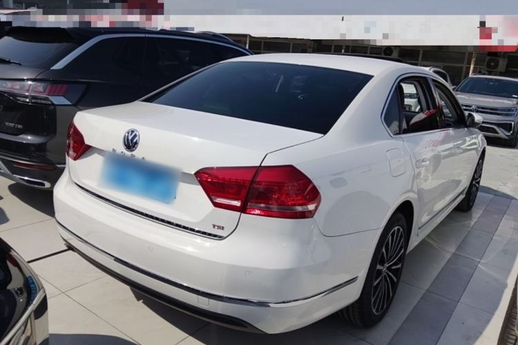 Used Volkswagen Passat 2014 2.0 TSI DSG Ultimate Edition Rear Right 45 Deg