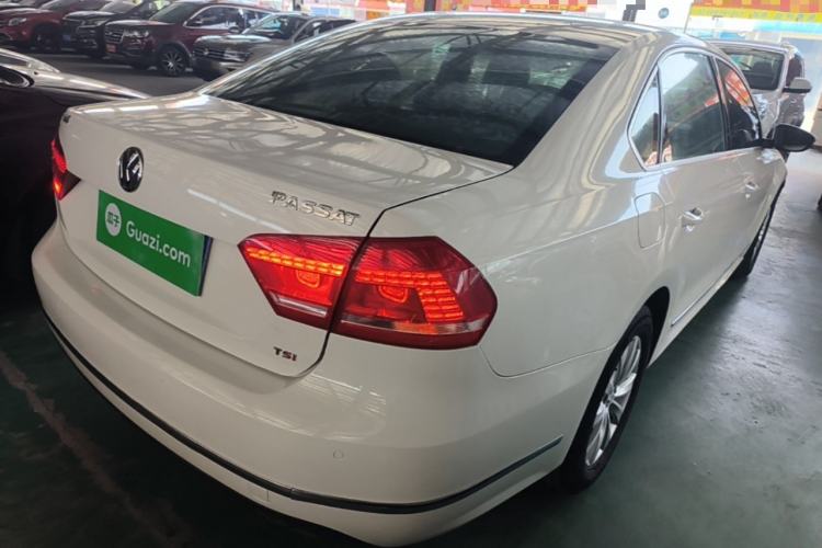 Used Volkswagen Passat 2014 1.8TSI DSG Prestige Navigation Edition Rear Right 45 Deg