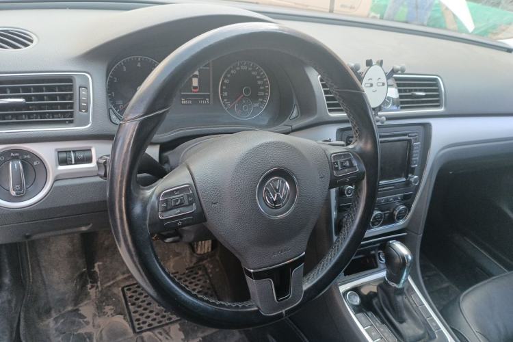 Used Volkswagen Passat 2014 1.8TSI DSG Prestige Edition Steering Wheel