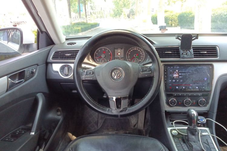 Used Volkswagen Passat 2014 1.8TSI DSG Prestige Edition Steering Wheel