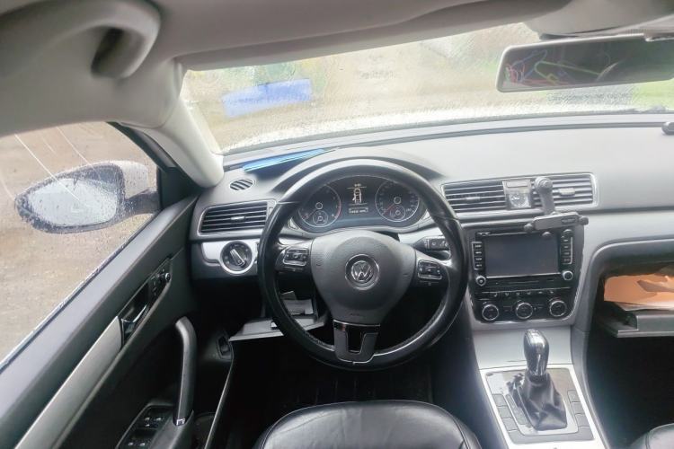 Used Volkswagen Passat 2014 1.8TSI DSG Prestige Edition Steering Wheel