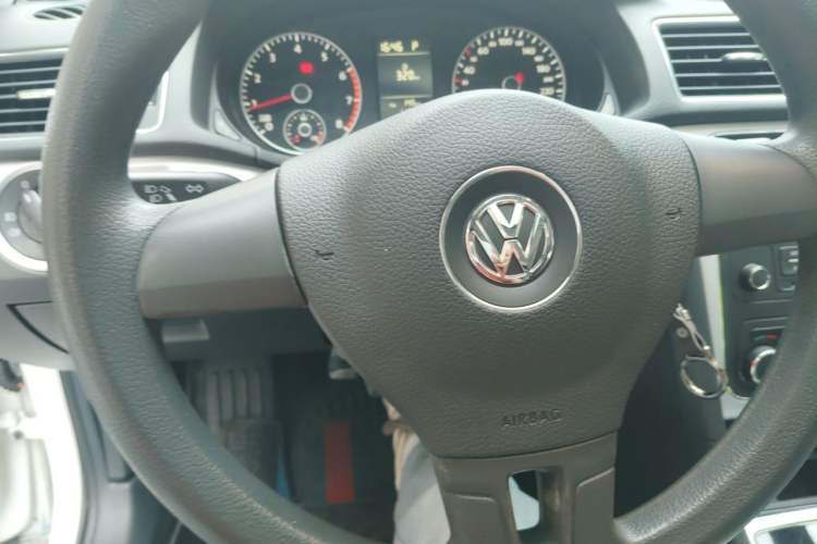 Used Volkswagen Passat 2014 1.8TSI DSG Prestige Edition Steering Wheel